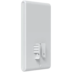 Ubiquiti U6-Mesh-Pro-EU Indoor/outdoor WiFi 6 AP with 4 spatial streams, an integrated super antenna, and a gigabit passthrough 