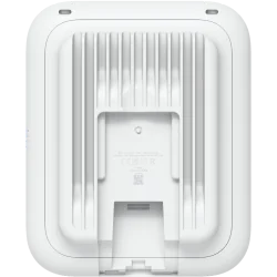 Ubiquiti U7-Outdoor All-weather WiFi 7 AP with 4 spatial streams, an integrated directional super antenna, and versatile mountin