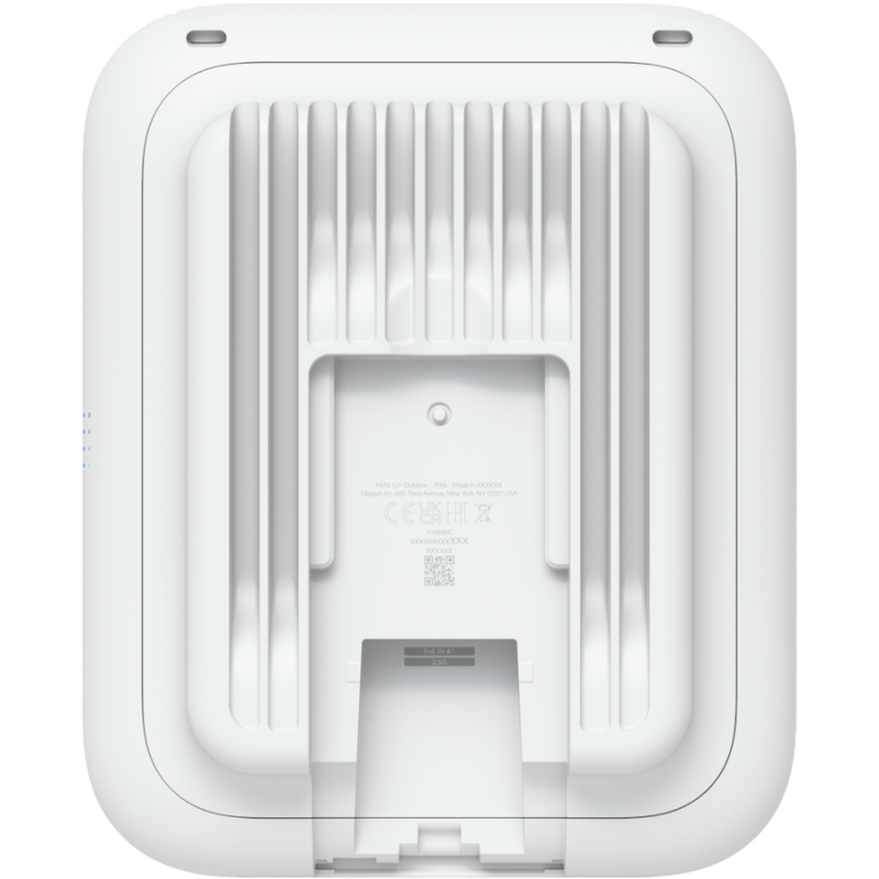 Ubiquiti U7-Outdoor All-weather WiFi 7 AP with 4 spatial streams, an integrated directional super antenna, and versatile mountin