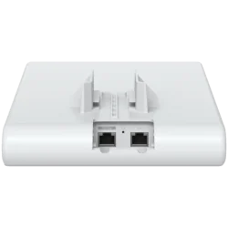 Ubiquiti U6-Mesh-Pro-EU Indoor/outdoor WiFi 6 AP with 4 spatial streams, an integrated super antenna, and a gigabit passthrough 