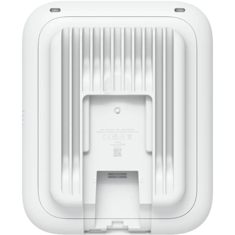 Ubiquiti U7-Outdoor All-weather WiFi 7 AP with 4 spatial streams, an integrated directional super antenna, and versatile mountin